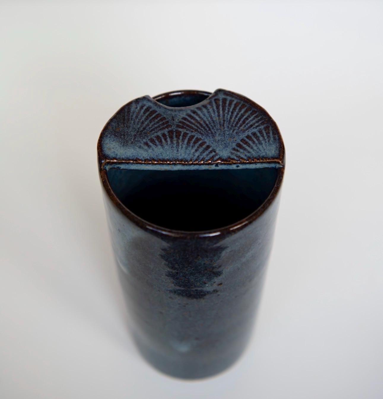 The Libby Travel Mug hand thrown ceramic mug cup Pottery Travel Mug Cup with attached lid fits in cup… - Image 2